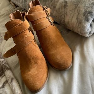 Michel Kors Booties